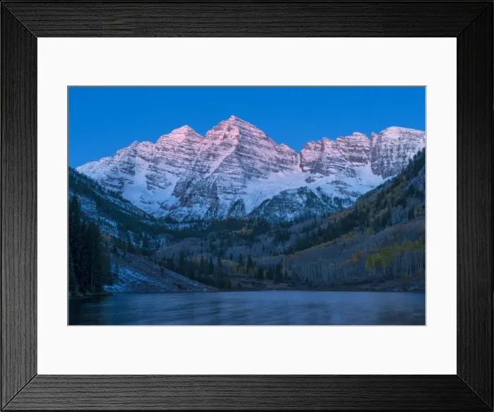 Framed Print : USA, Colorado, Rocky Mountains, Aspen, Maroon Bells at dawn Framed Print : USA, Colorado, Rocky Mountains, Aspen, Maroon Bells at dawn