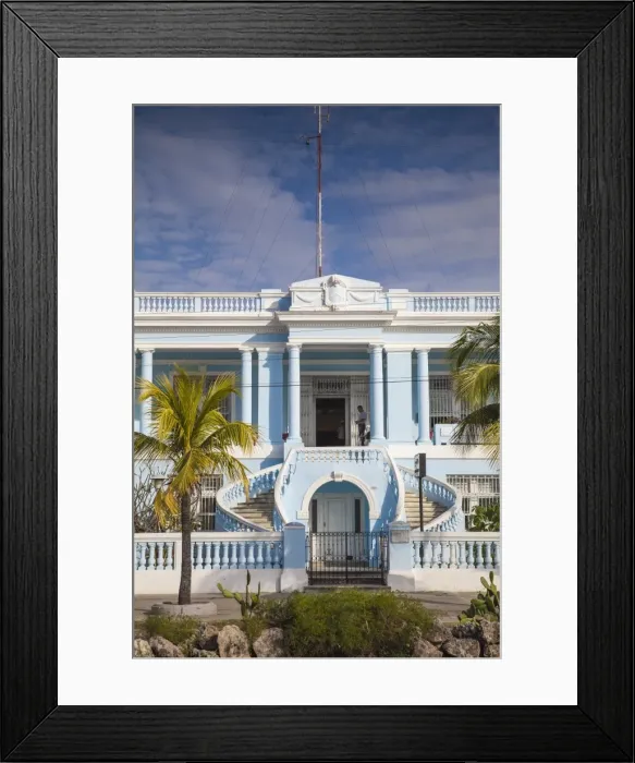 Framed Print : Cuba, Cienfuegos, The Malecon linking the city center to Punta Gorda, Blue mansion Framed Print : Cuba, Cienfuegos, The Malecon linking the city center to Punta Gorda, Blue mansion