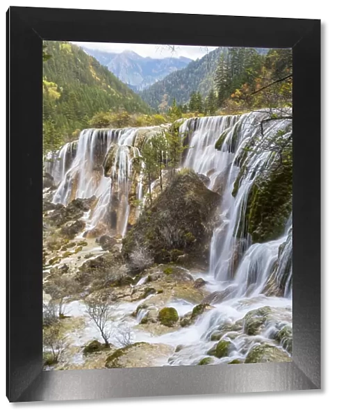 Pearl Shoal Waterfall (Zhenzhu Tan), Jiuzhaigou National Park, Sichuan, China