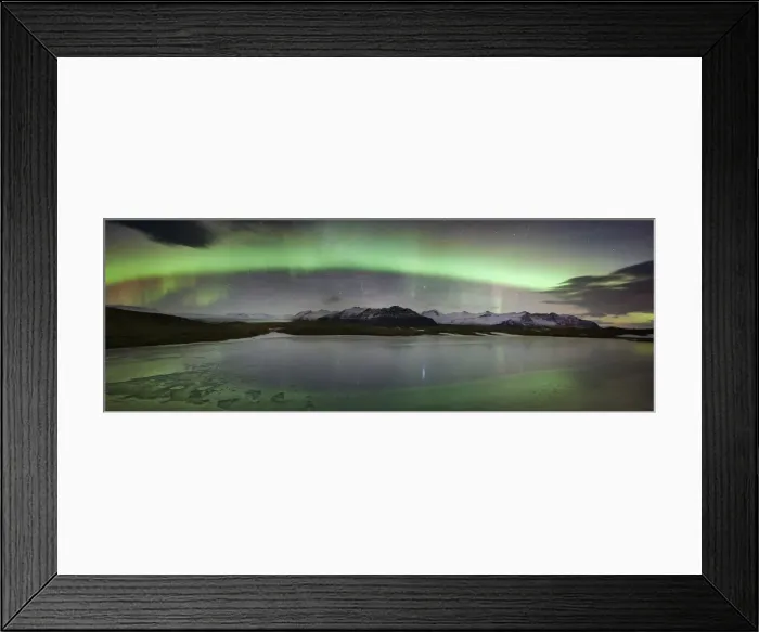 Framed Print : Iceland, South Iceland, Aurora Borealis in Jokulsarlon lagoon Framed Print : Iceland, South Iceland, Aurora Borealis in Jokulsarlon lagoon