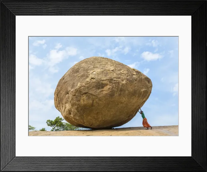 Framed Print : The Butterball rock at Mamallapuram, Tamil Nadu, Southern India Framed Print : The Butterball rock at Mamallapuram, Tamil Nadu, Southern India