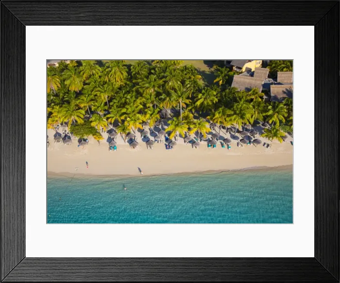 Framed Print : Beachcomber Paradis Hotel, Le Morne Brabant Peninsula, Black River (Riviere Noire) Framed Print : Beachcomber Paradis Hotel, Le Morne Brabant Peninsula, Black River (Riviere Noire)