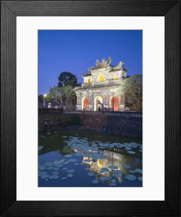 Framed Print : Hien Nhou Gate (Gate of Humanity) of Citadel at dusk (UNESCO World Heritage Site)
