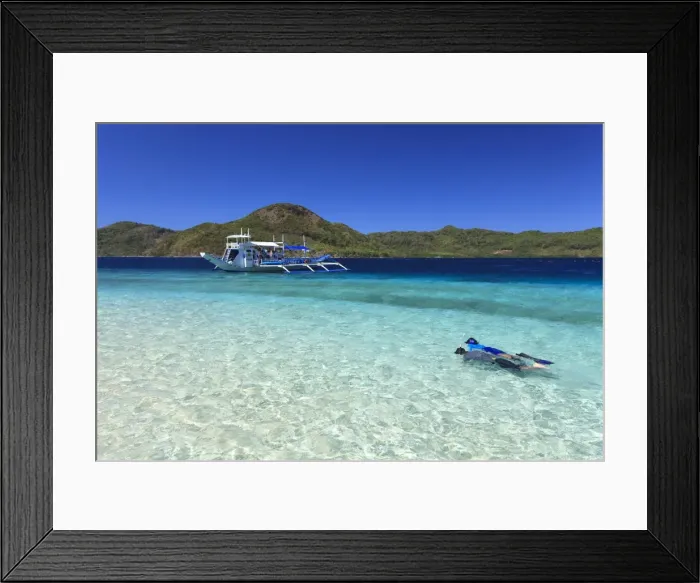 Framed Print : Philippines, Palawan, Calamian Group, Cagdanao Island, Tourists Snorkelling (MR) Framed Print : Philippines, Palawan, Calamian Group, Cagdanao Island, Tourists Snorkelling (MR)