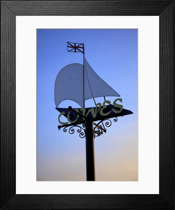 Framed Print : Cowes Sign, Cowes, Isle of Wight, United Kingdom Framed Print : Cowes Sign, Cowes, Isle of Wight, United Kingdom