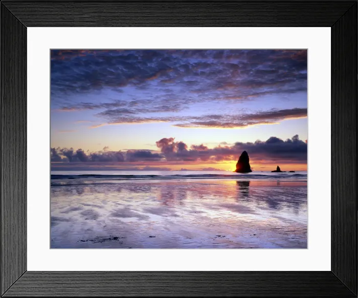 Framed Print : Cannon Beach at Sunset, Oregon, USA Framed Print : Cannon Beach at Sunset, Oregon, USA