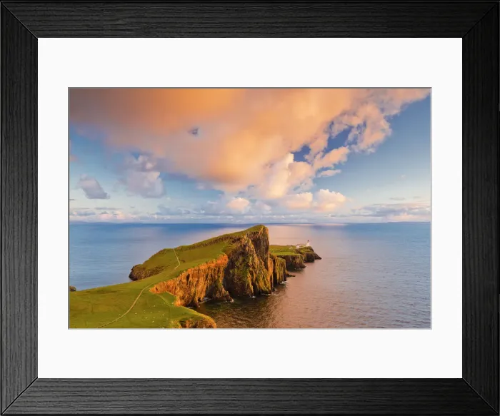 Framed Print : Neist Point Lighthouse at Sunset, Isle of Skye, Scotland Framed Print : Neist Point Lighthouse at Sunset, Isle of Skye, Scotland