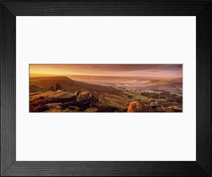 Framed Print : Curbar Edge at Sunrise, Peak District National Park, Derbyshire, England Framed Print : Curbar Edge at Sunrise, Peak District National Park, Derbyshire, England