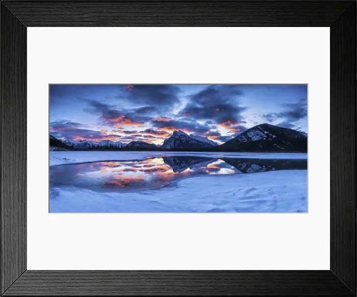 Framed Print : Mt. Rundle Reflecting in Vermillion Lakes at Sunrise, Banff National Park, Alberta Framed Print : Mt. Rundle Reflecting in Vermillion Lakes at Sunrise, Banff National Park, Alberta