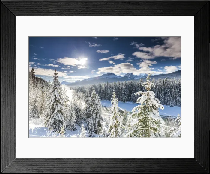 Framed Print : Bow River in Winter, Banff National Park, Alberta, Canada Framed Print : Bow River in Winter, Banff National Park, Alberta, Canada