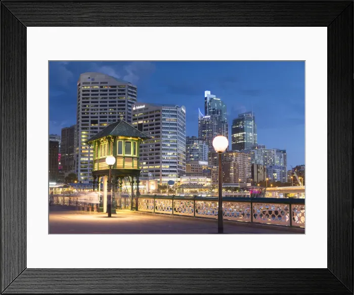 Framed Print : Pyrmont Bridge and Darling Harbour at dusk, Sydney, New South Wales, Australia Framed Print : Pyrmont Bridge and Darling Harbour at dusk, Sydney, New South Wales, Australia