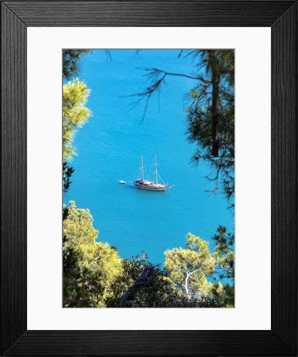 Framed Print : Caicco Saling boat in Zagare bay, Loc. Baia delle Zagare, Mattinata village, Gargano National Park Framed Print : Caicco Saling boat in Zagare bay, Loc. Baia delle Zagare, Mattinata village, Gargano National Park