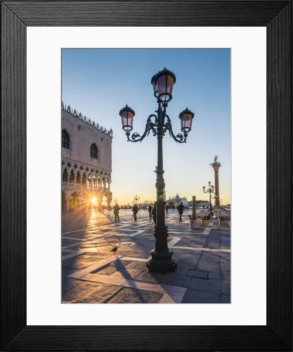 Framed Print : Venice, Veneto, Italy. Piazzetta San Marco and Doges palace at sunrise Framed Print : Venice, Veneto, Italy. Piazzetta San Marco and Doges palace at sunrise