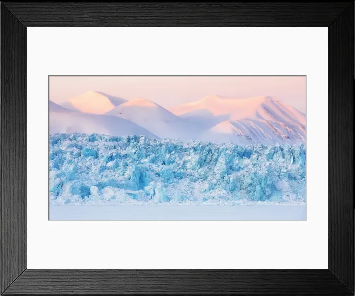 Framed Print : tempelfjorden in late winter, Svalbard, Norway Framed Print : tempelfjorden in late winter, Svalbard, Norway