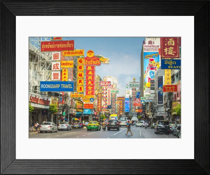 Framed Print : Yaowarat Road, Samphanthawong (Chinatown), Bangkok, Thailand Framed Print : Yaowarat Road, Samphanthawong (Chinatown), Bangkok, Thailand
