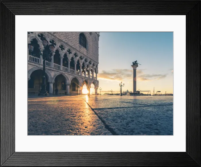 Framed Print : Venice, Veneto, Italy. Sunrise through the arches of Doges Palace in Piazzetta San Marco Framed Print : Venice, Veneto, Italy. Sunrise through the arches of Doges Palace in Piazzetta San Marco