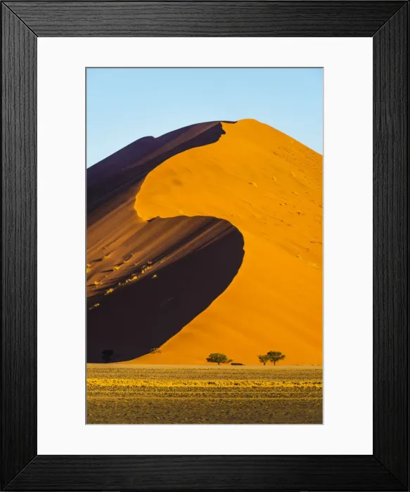 Framed Print : Sossusvlei, Namib-Naukluft National Park, Namibia, Africa. Giant sand dunes Framed Print : Sossusvlei, Namib-Naukluft National Park, Namibia, Africa. Giant sand dunes