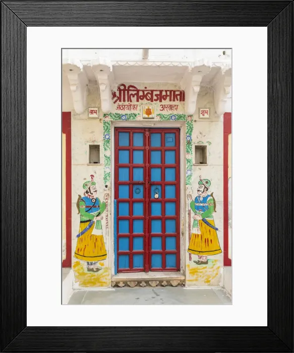 Framed Print : Colouful door in the old town of Udaipur, Rajasthan, India Framed Print : Colouful door in the old town of Udaipur, Rajasthan, India