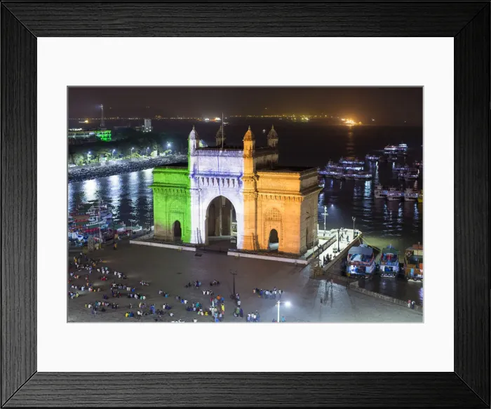 Framed Print : India, Mumbai, Maharashtra, The Gateway of India, monument commemorating the landing