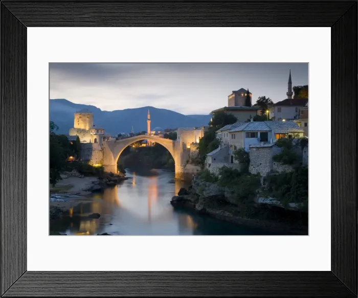 Framed Print : Mostar & old Bridge over the Neretva river, Bosnia and Herzegovina Framed Print : Mostar & old Bridge over the Neretva river, Bosnia and Herzegovina