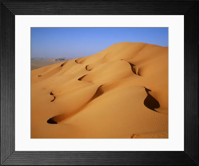 Framed Print : Morning light on the dunes in Ramlat Fasad