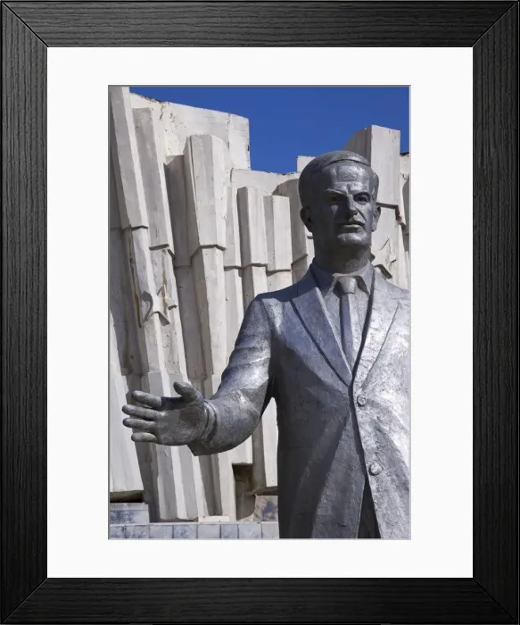 Framed Print : A giant statue of Hafez al Assad in downtown Damascus