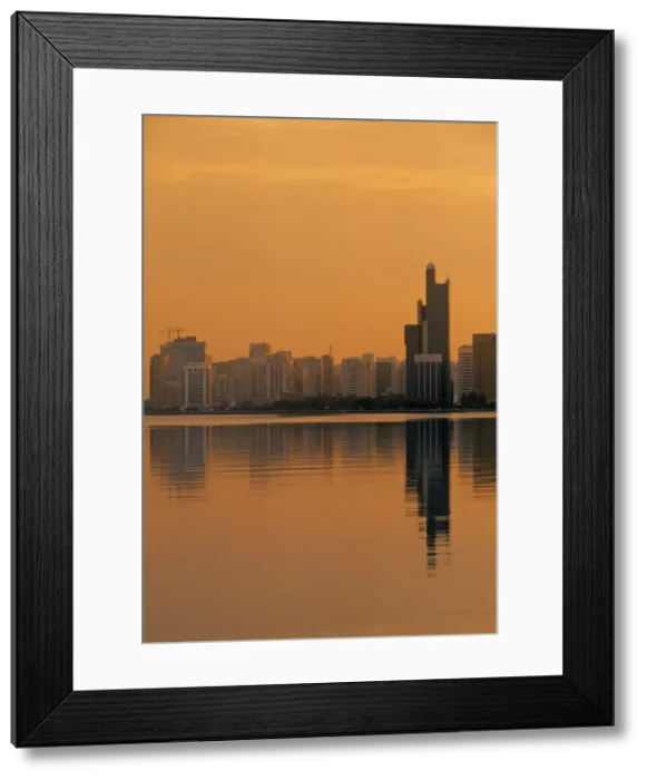 Framed Print : Abu Dhabi, United Arab Emirates