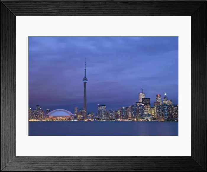 Framed Print : CN Tower and Toronto Skyline at dusk Framed Print : CN Tower and Toronto Skyline at dusk