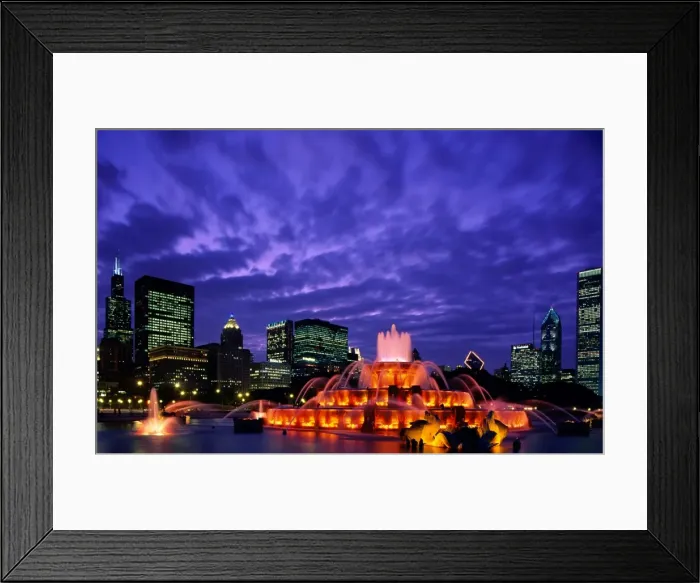 Framed Print : Buckingham Fountain & City Skyline, Chicago, Illinois, USA Framed Print : Buckingham Fountain & City Skyline, Chicago, Illinois, USA