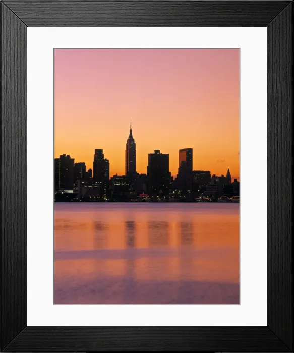 Framed Print : Empire State Building Framed Print : Empire State Building