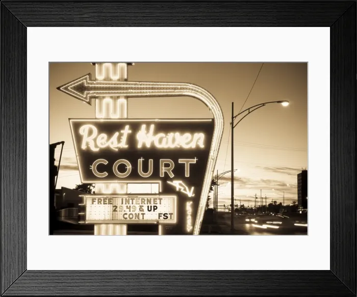Framed Print : USA, Missouri, Route 66, Springfield, Rest Haven Court Motel Framed Print : USA, Missouri, Route 66, Springfield, Rest Haven Court Motel