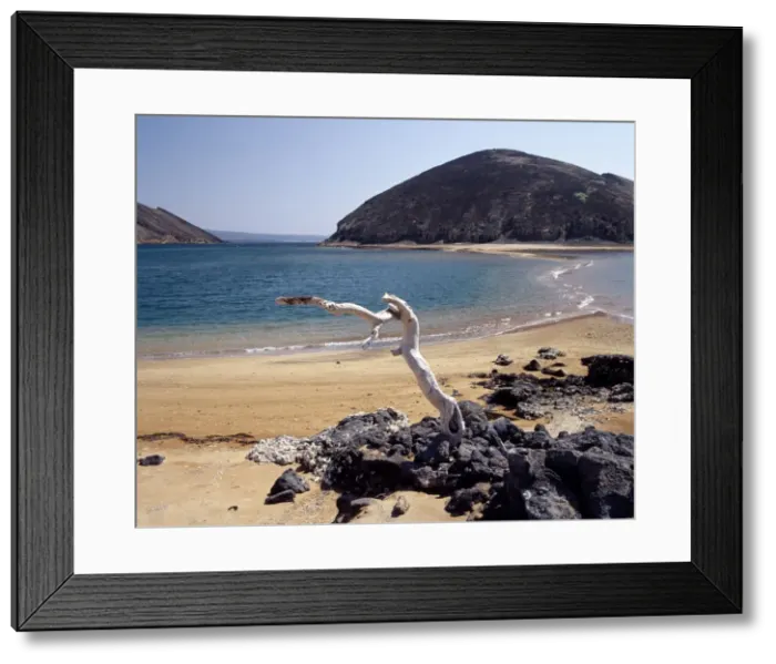 Framed Print : The volcanic island of Ounda Ginni Kma Framed Print : The volcanic island of Ounda Ginni Kma