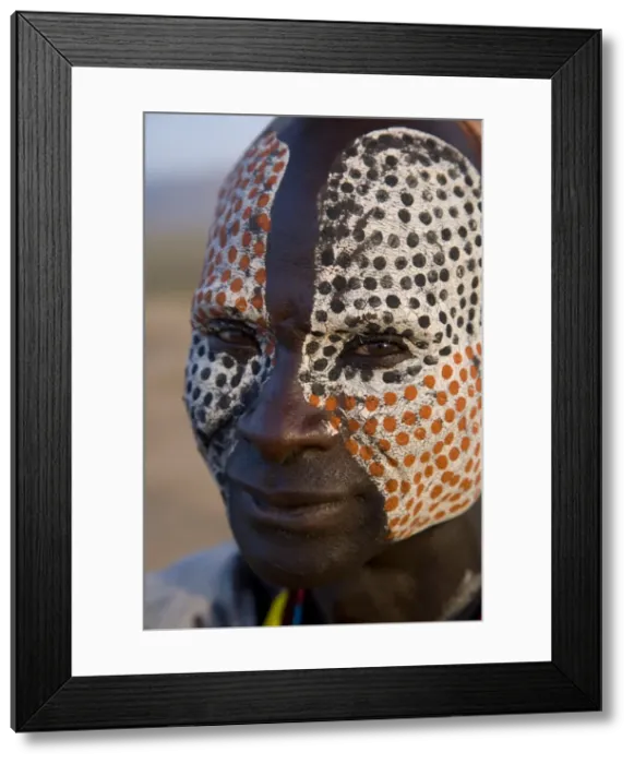 Framed Print : Karo Tribesman, Lower Omo Valley, Ethiopia Framed Print : Karo Tribesman, Lower Omo Valley, Ethiopia