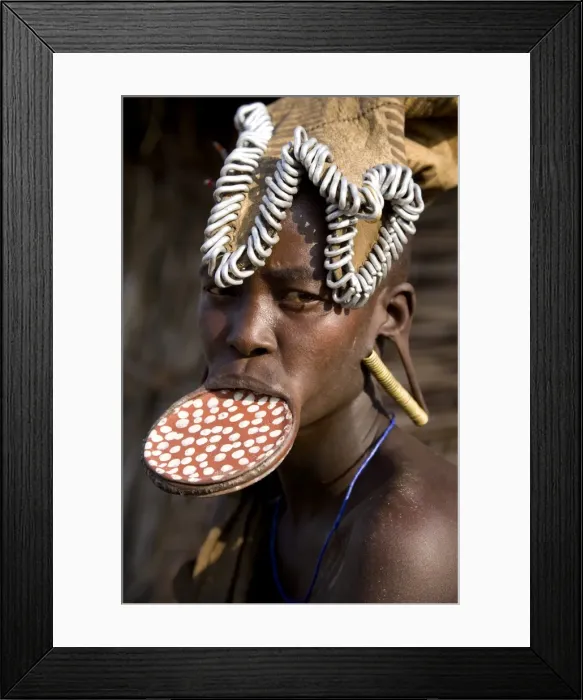 Framed Print : Mursi woman with clay lip plate Framed Print : Mursi woman with clay lip plate