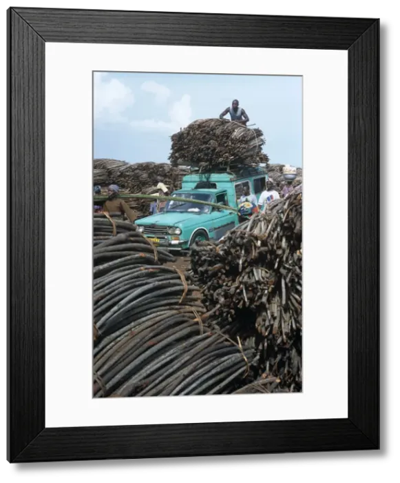 Framed Print : Ghana, Volta Region, Anyanui Framed Print : Ghana, Volta Region, Anyanui