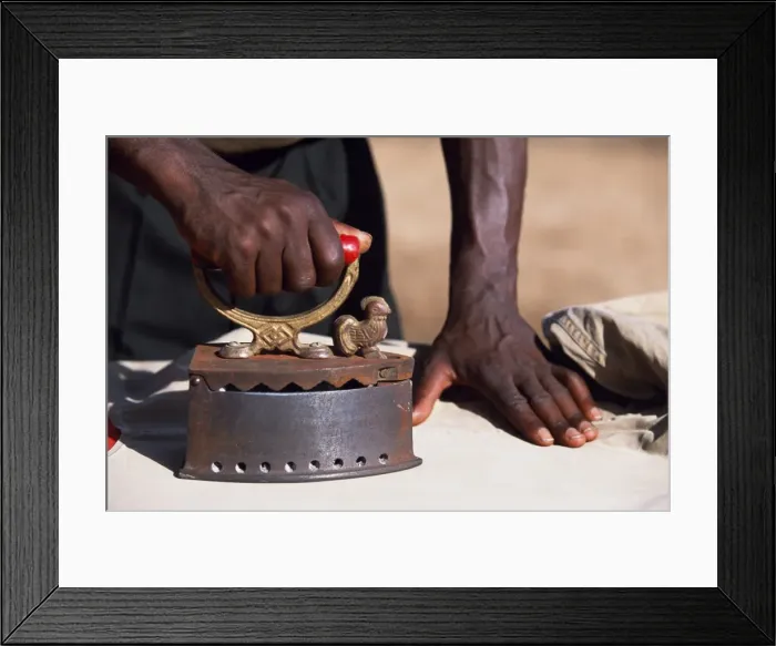 Framed Print : Service in the bush - on a Cheli & Peacock mobile safari