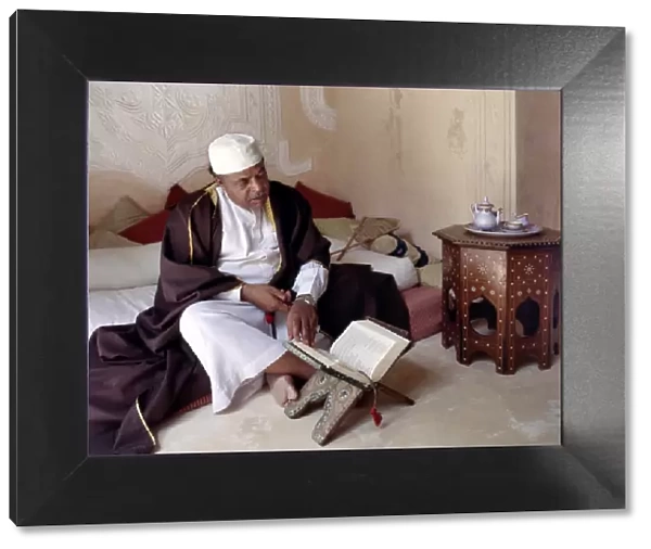 Abdul Malik Bilali recites the Holy Koran in his beautiful