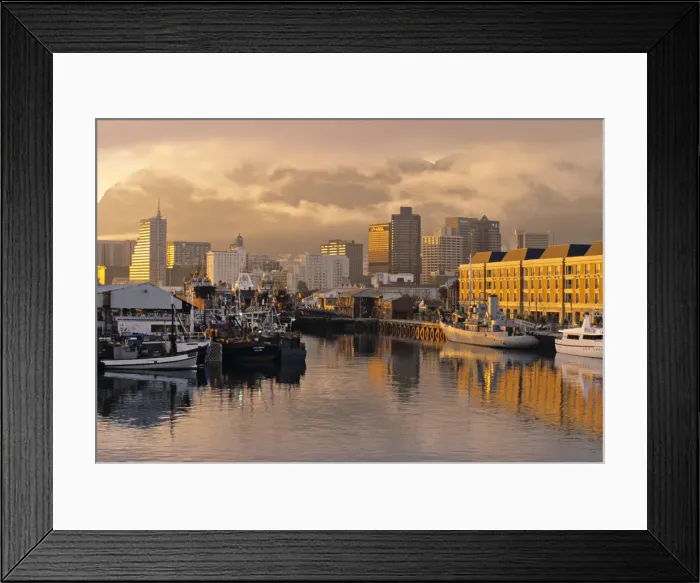 Framed Print : Victoria & Alfred Waterfront, Cape Town, South Africa Framed Print : Victoria & Alfred Waterfront, Cape Town, South Africa
