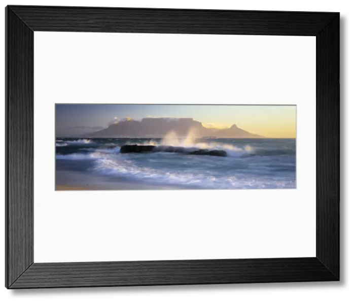Framed Print : Table Mountain Framed Print : Table Mountain