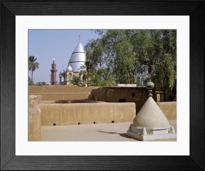 Framed Print : The grave of al-Mahdi lies beneath the large Mausoleum Framed Print : The grave of al-Mahdi lies beneath the large Mausoleum
