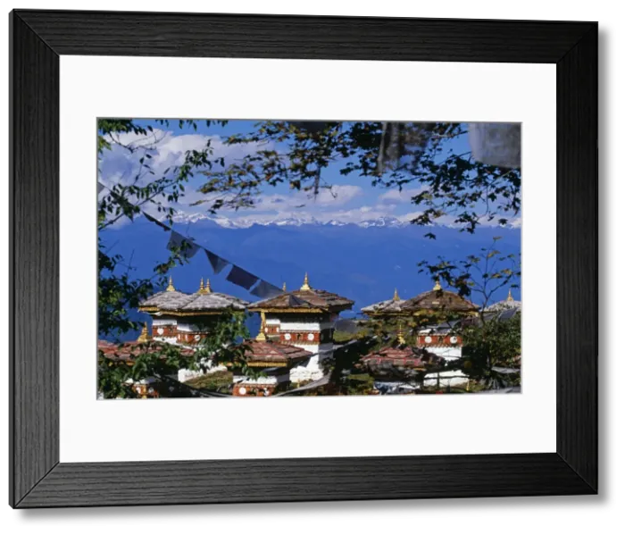 Framed Print : Dochu La (3, 050m / 10, 000ft) Framed Print : Dochu La (3, 050m / 10, 000ft)