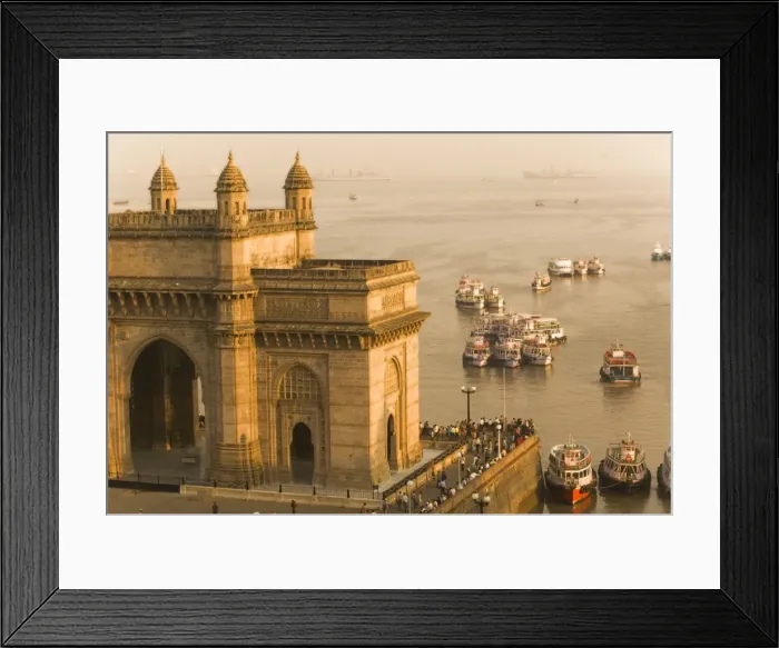 Framed Print : Gateway of India, Mumbai (Bombay), India Framed Print : Gateway of India, Mumbai (Bombay), India
