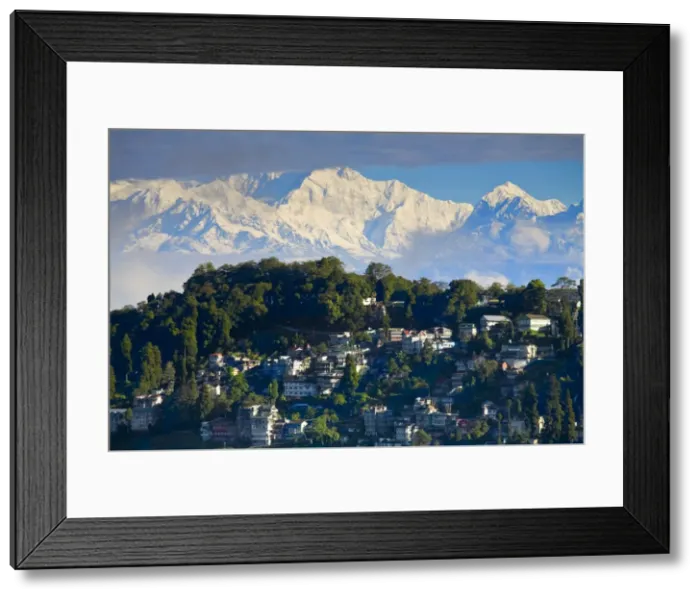 Framed Print : India, West Bengal, Darjeeling and Kanchenjunga Framed Print : India, West Bengal, Darjeeling and Kanchenjunga