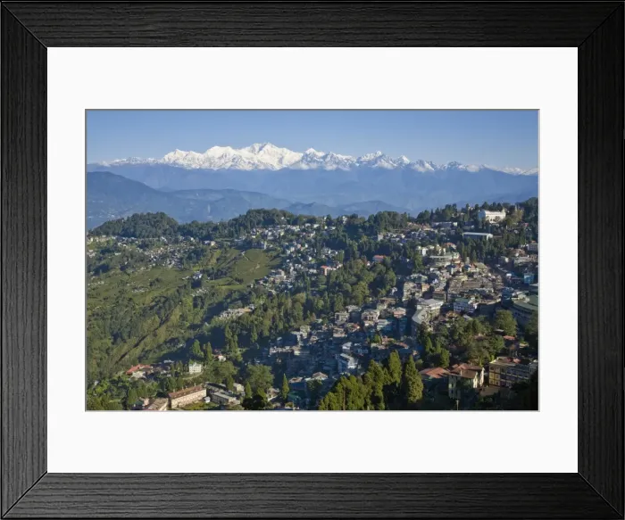 Framed Print : India, West Bengal, Darjeeling and Kanchenjunga