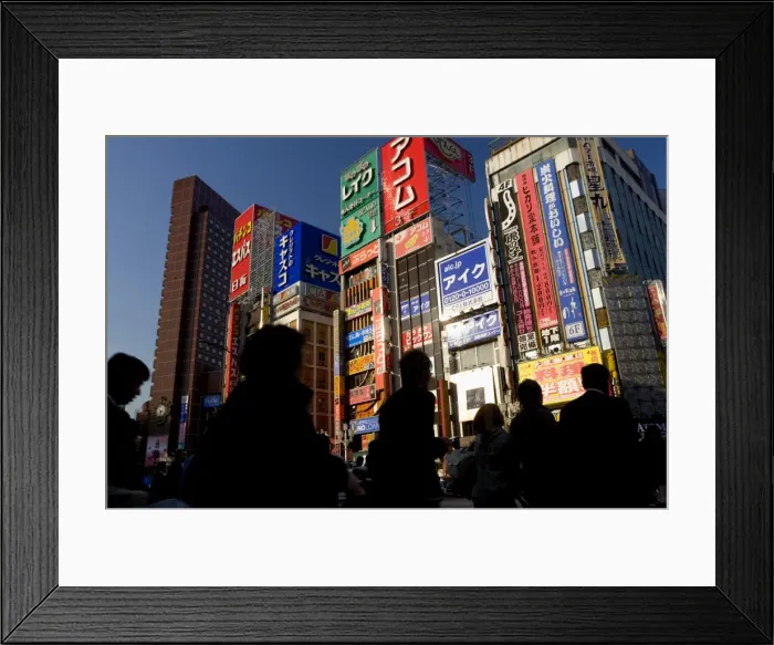 Framed Print : Shinjuku, Tokyo Framed Print : Shinjuku, Tokyo