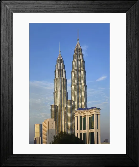 Framed Print : Petronas Twin Towers, Kuala Lumpur, Malaysia