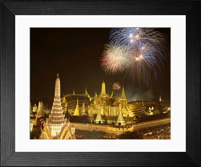 Framed Print : Grand Palace (Wat Phra Kaeo) / Fireworks / Night View Framed Print : Grand Palace (Wat Phra Kaeo) / Fireworks / Night View