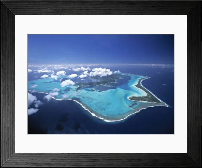 Framed Print : Bora Bora, French Polynesia Framed Print : Bora Bora, French Polynesia