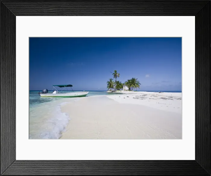 Framed Print : Belize, Silk Caye Framed Print : Belize, Silk Caye