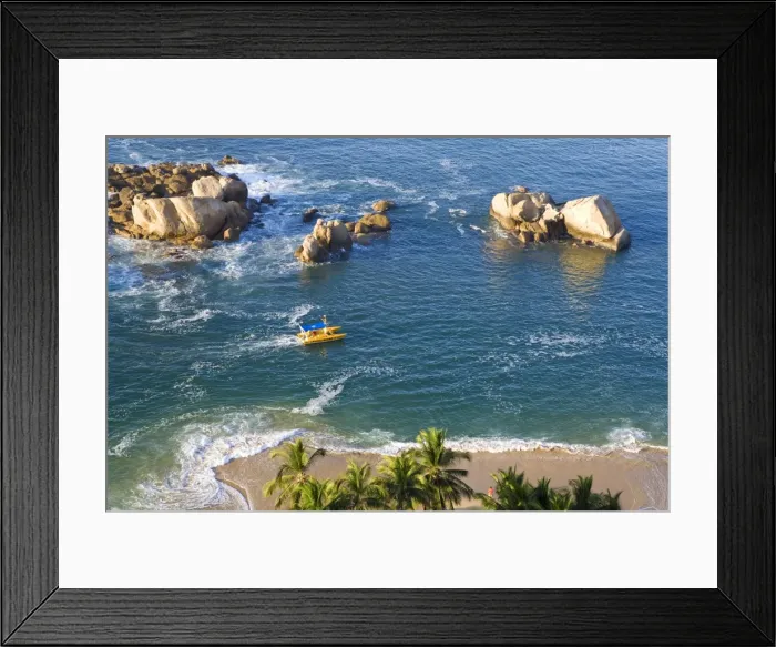 Framed Print : Acapulco, Guerrero State, Pacific Coast, Mexico Framed Print : Acapulco, Guerrero State, Pacific Coast, Mexico